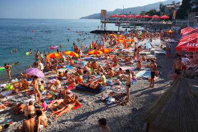Crimea: Yalta's pebble beach