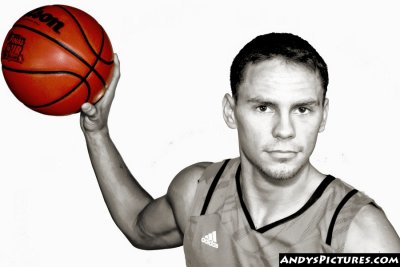 Louisville Cardinals guard Kyle Kuric