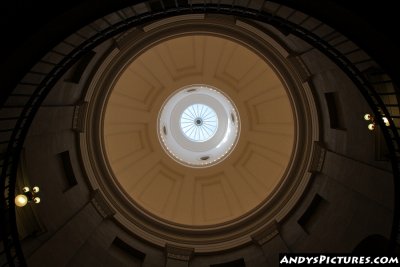 Looking up at the North Carolina State Capital rotunda
