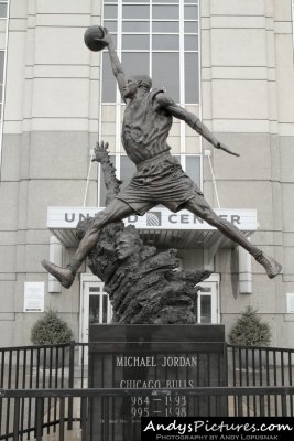 Michael Jordan statue at the United Center - Chicago, IL