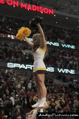 Iowa Hawkeyes cheerleaders