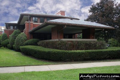 Frank Lloyd Wright's Heath House (76 Soldiers Place)