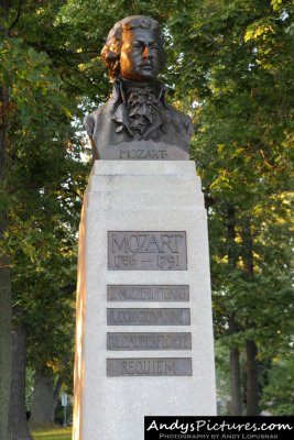 Mozart statue