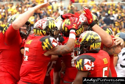 Maryland Terrapins celebrate a touchdown