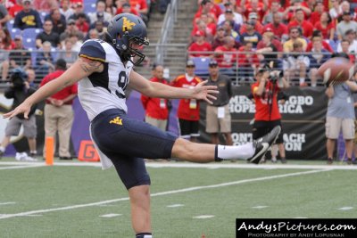 West Virginia Mountaineers punter Nick O'Toole