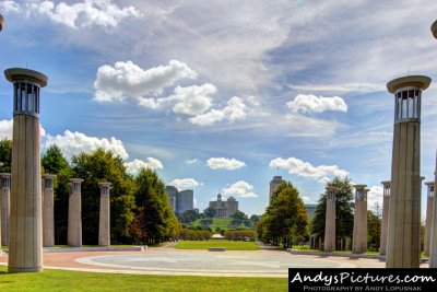 Bicentennial Mall State Park & the Tennessee State Capitol