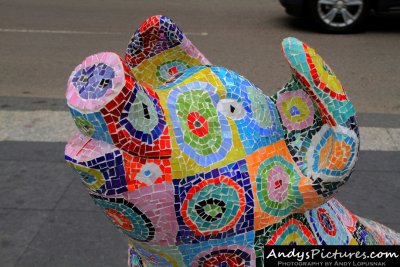 Cincinnati Pigs Fly Statue