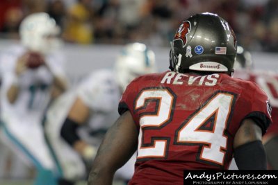 Tampa Bay Buccaneers CB Darrelle Revis