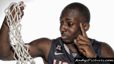 UCONN Huskies guard Terrence Samuel
