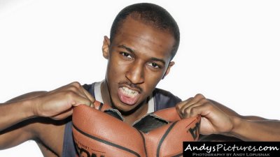 UCONN Huskies guard/forward Lasan Kromah