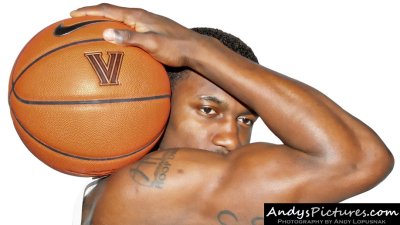 Villanova Wildcats guard Dylan Ennis