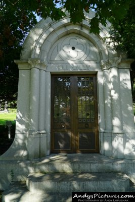 Eli Lily grave