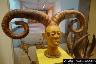 Head crest by the Efik People