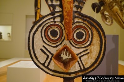 Face mask with plank top by the Bwa People