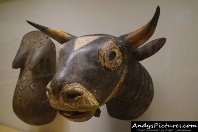 Ox head helmet mask by the Bidjogo people
