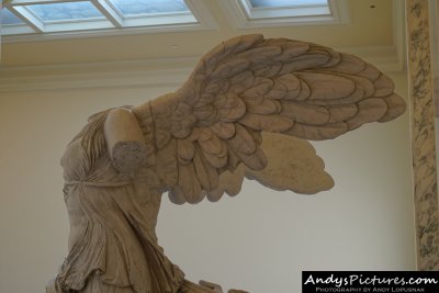 Winged Victory statue inside the Idaho State Capitol Building 
