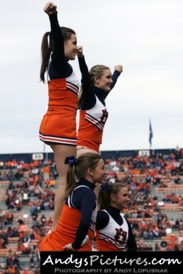 Auburn Tigers cheerleaders