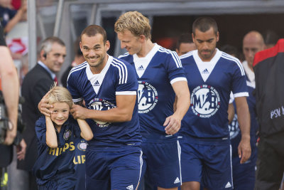 Wesley Sneijder, Dirk Kuyt and Giovanni van Bronckhorst