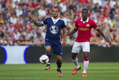 Wesley Sneijder and Georginio Wijnaldum
