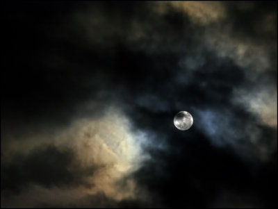 D - Full Moon - City Lit Clouds
