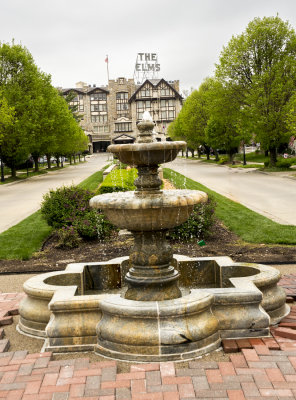 The Elms & Fountain