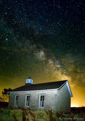 Milky Way over the old School House_Tommy_Brison