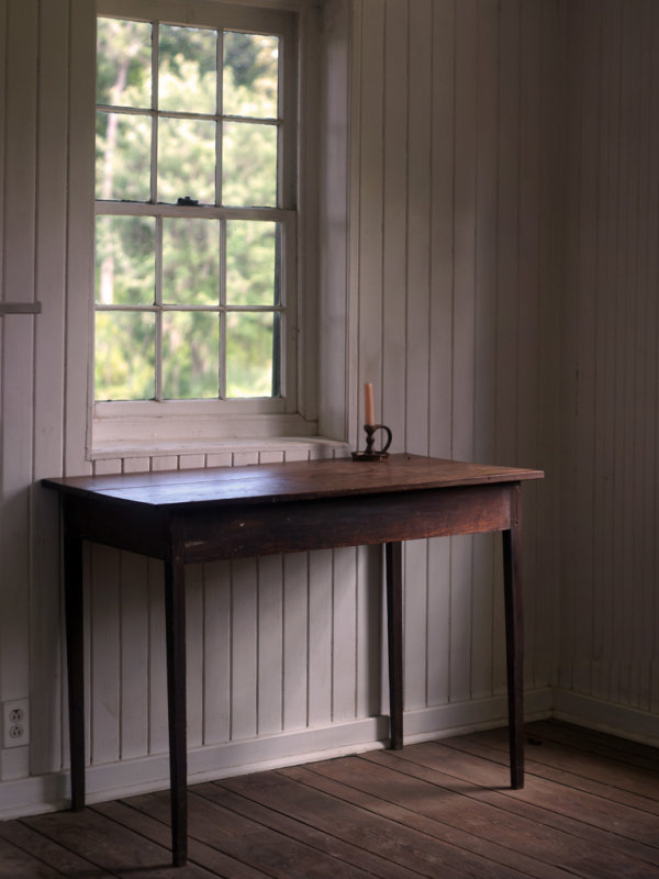 1024 Chapel Desk Middleton.jpg