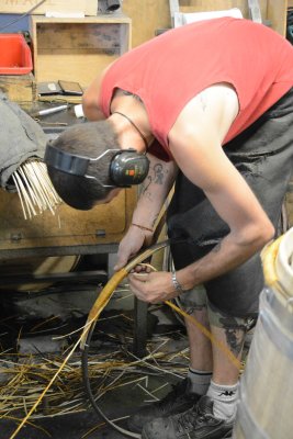 Making chestnut barrel hoops