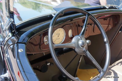 1934 Ford V8 Deluxe Roadster