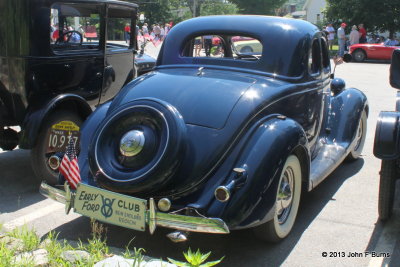 1936 Ford V8 DeLuxe 5 Window Coupe