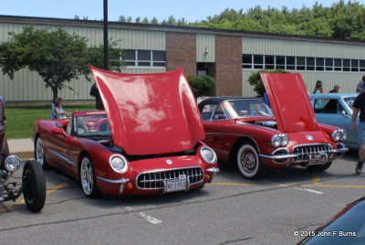 2004 Chevrolet Corvette 53 Replicar & 1959 Corvette