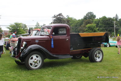 1935 Ford Dump Truck
