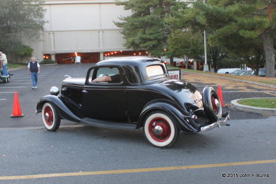 1934 Ford V8 DeLuxe 3 Window Coupe