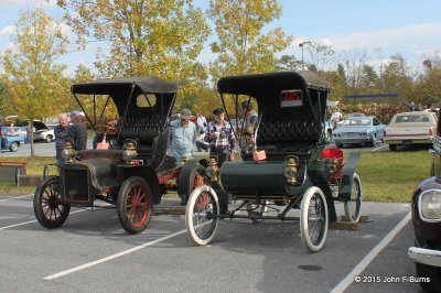 1906 Cadillac Model K & 1902 Oldsmobile Curved Dash