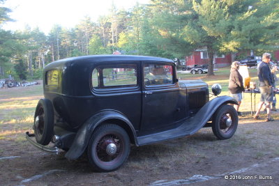 1932 Ford V8 DeluxeTudor Sedan