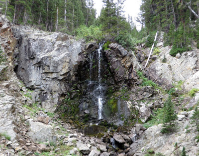Waterfall before Graves Lake