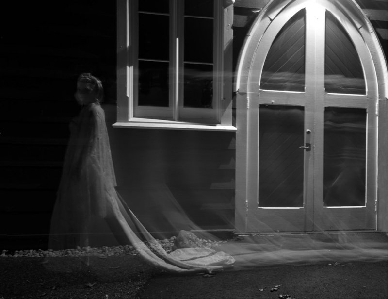 Bride Forgotten - Cim MacdonaldCAPA 2015  Competition Altered Reality