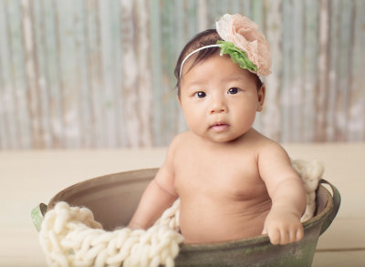 Rebecca C. 3 month session 2014_0056-proof2.jpg