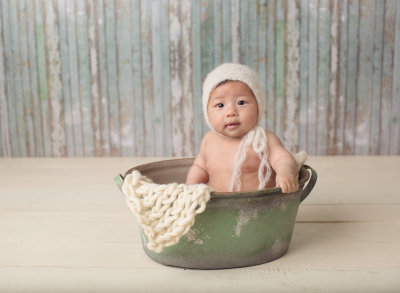 Rebecca C. 3 month session 2014_0069-proof2.jpg