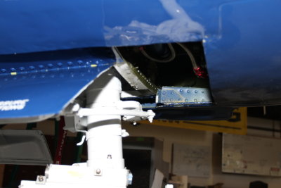 Lower cowling