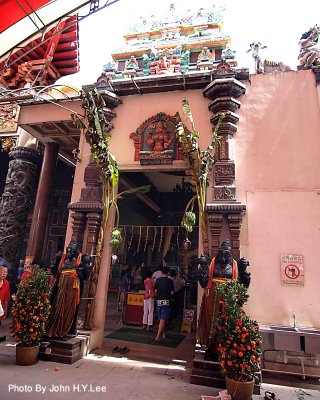 007 - Hindu Temple.jpg
