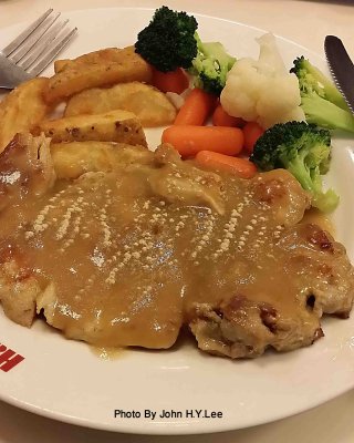 Mushroom Peppered Chicken Chop.jpg