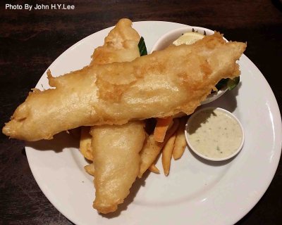 003 - Fish And Chips At Penneshaw Hotel.jpg