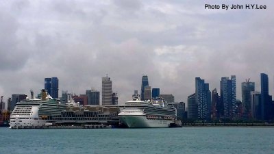 004 - Of Cruise Ships And The City.jpg
