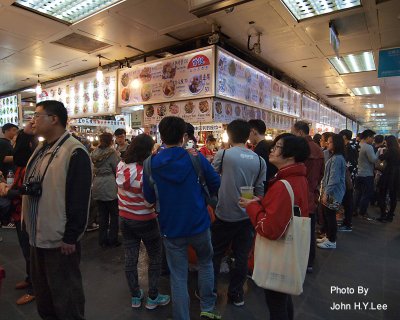132 - Shi Lin Night Market.jpg