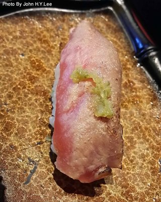 Roasted Blue Fin Tuna Sushi.jpg