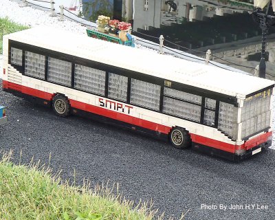 014 - Lego Bus 4.jpg