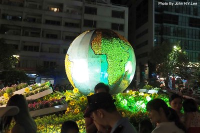 001 - Ho Chi Minh Square.jpg