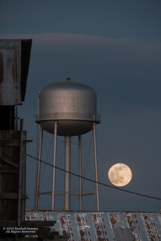 Indianola-Moonrise-2016-05-21-Image-02