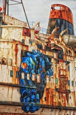 Graffiti on the Fun ship